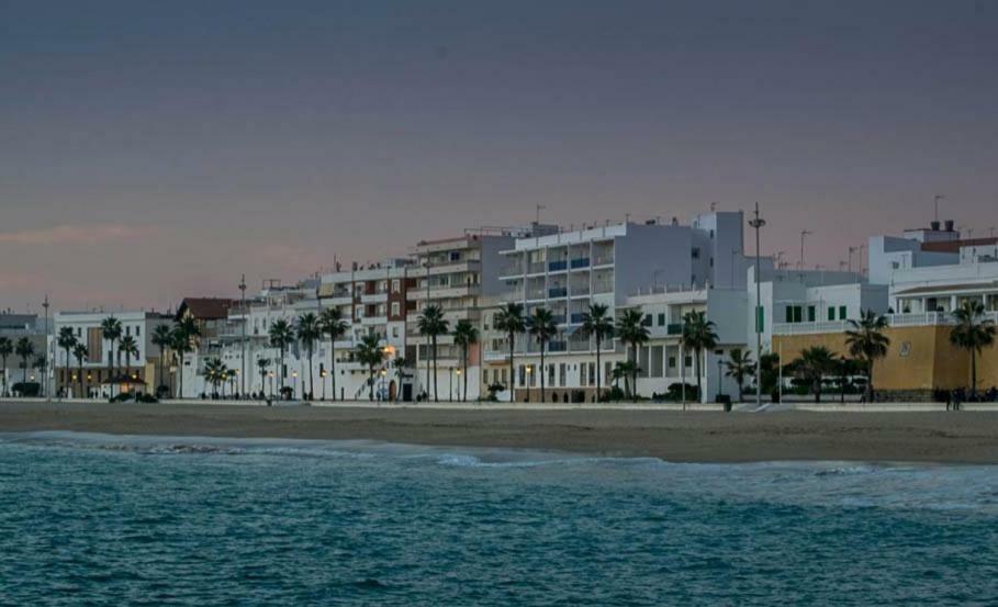 Appartement Apartamento Puerta Al Mar à Rota Extérieur photo